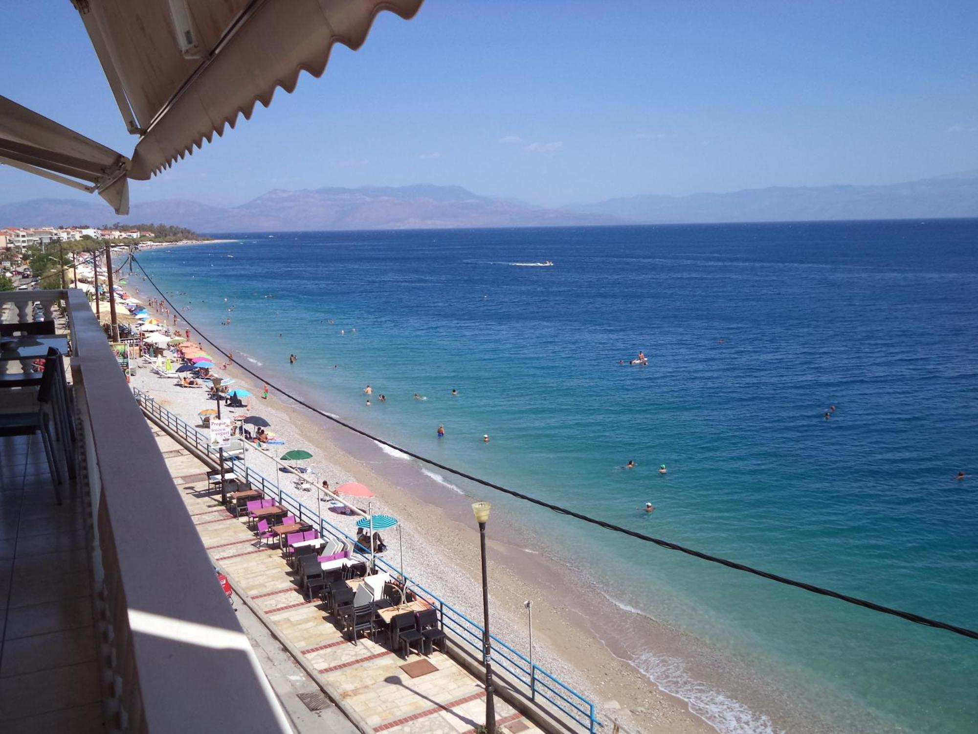 Antonios Rooms Akrata Dış mekan fotoğraf