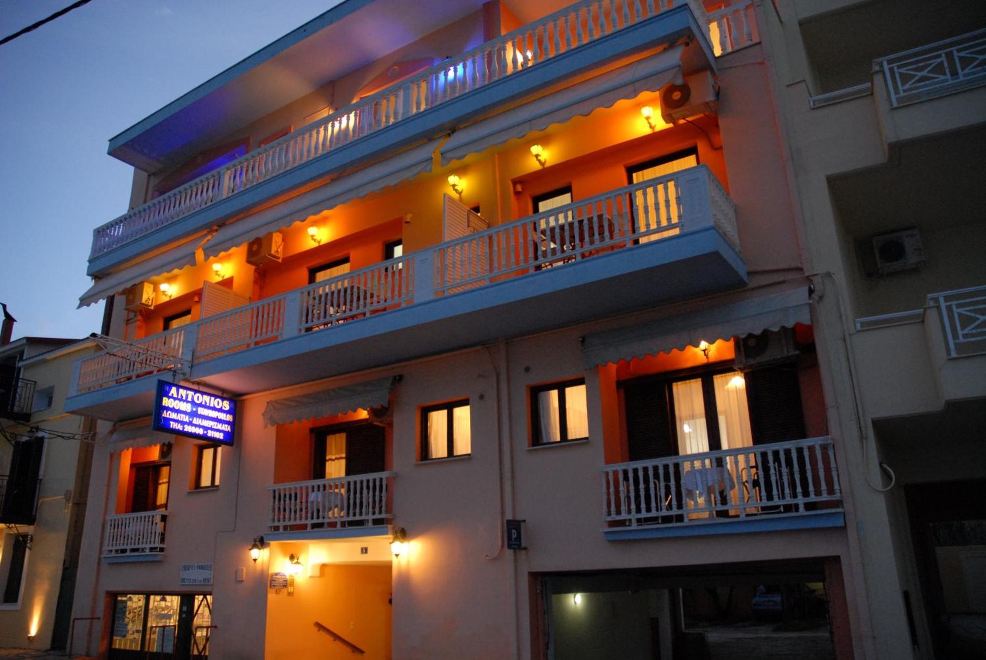 Antonios Rooms Akrata Dış mekan fotoğraf